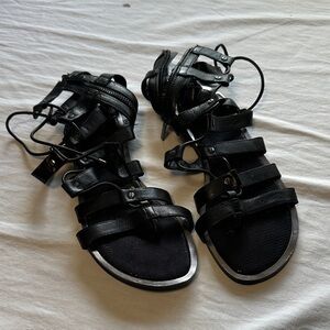 Gianni Bini Black Strappy Gladiator Sandals